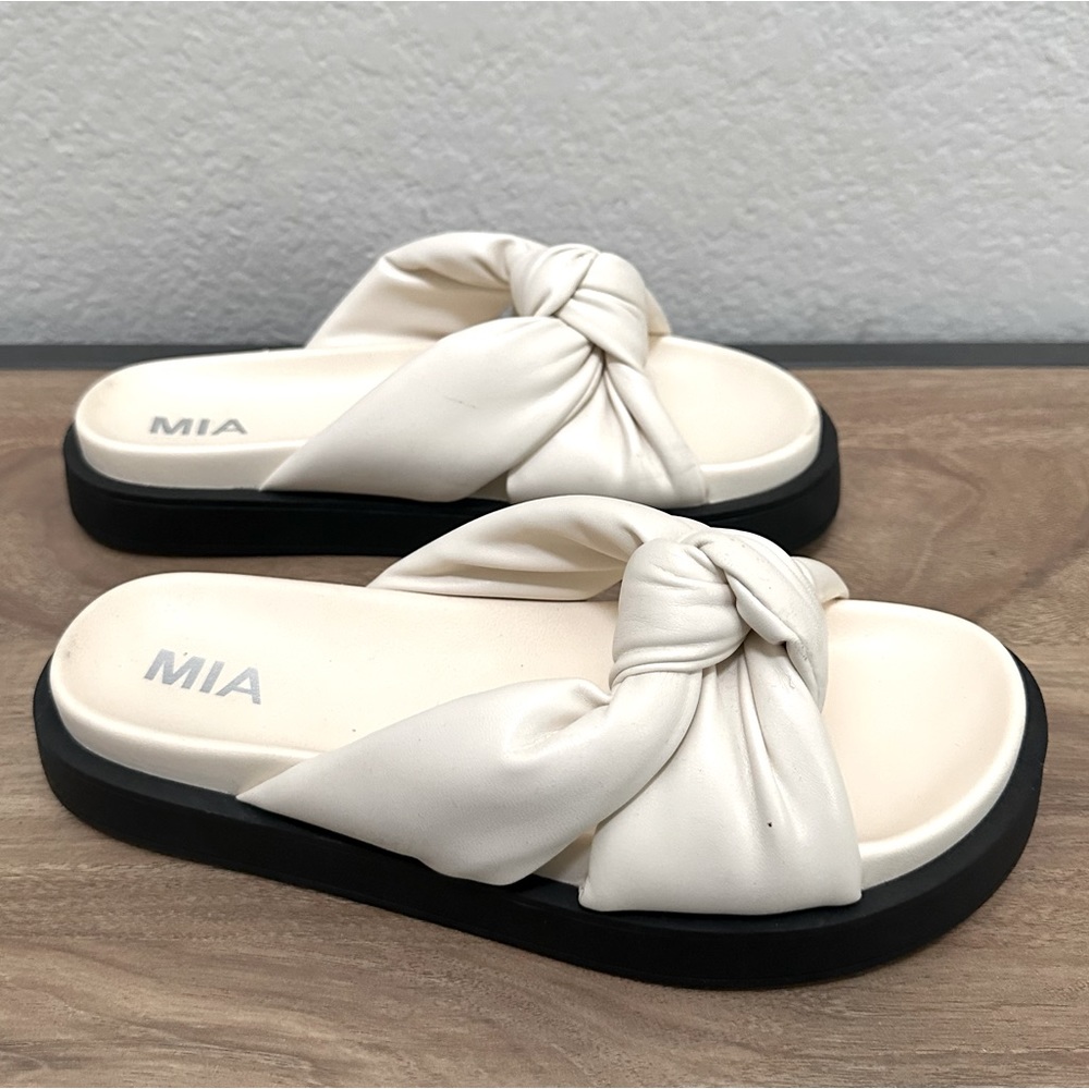 MIA Knotted Platform Slide Sandal